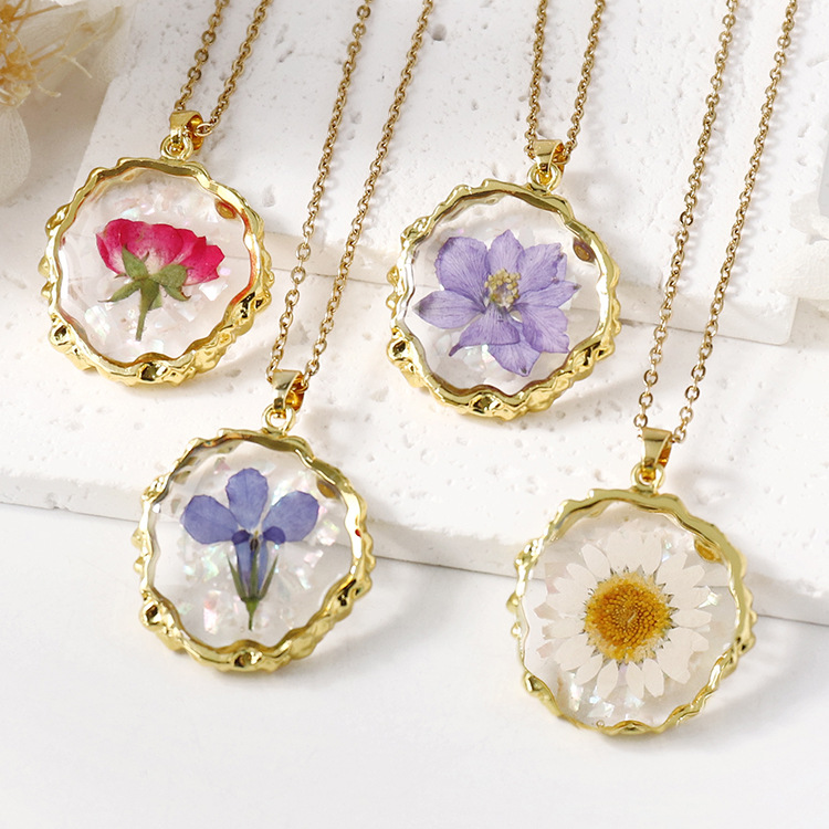 Wholesale Light Luxury Flower Resin Necklace, Eternal Flower Glue Pendant, ied Flower Jewelry, Real Flower Necklace, Source Factory