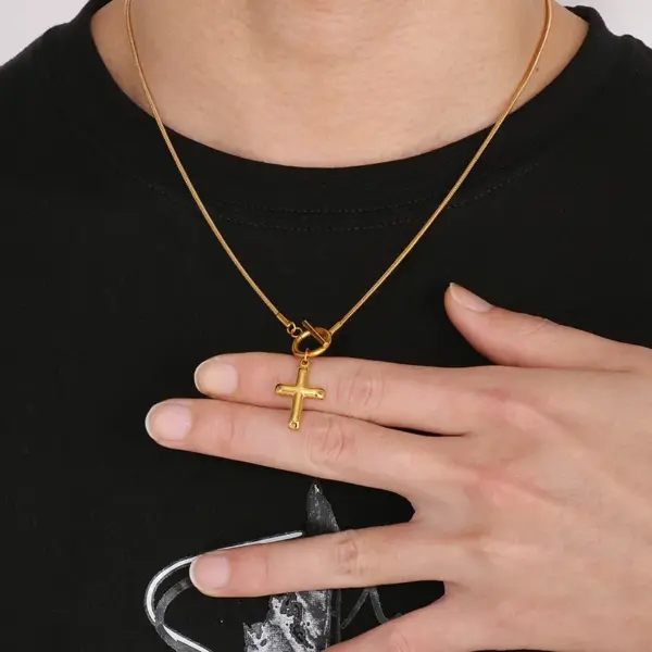 304 Stainless Steel Cross PVD Coated 18K Gold Plated Elegant Waterproof Non Tarnish Plating Necklace