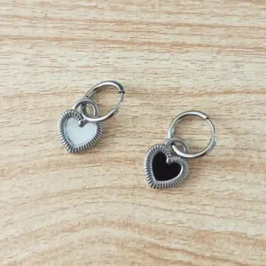 Jyg196 Earrings Just Black White Shell Love