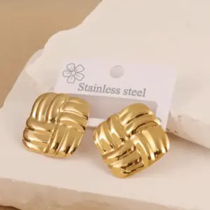 Gold / Average Size / Style 146