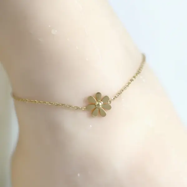 Wholesale Simple Style Flower Stainless Steel Women's Anklet
