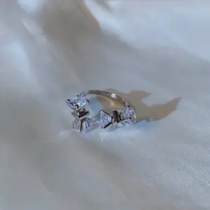 Water through Two Knots [Ring]] / Adjustable Opening