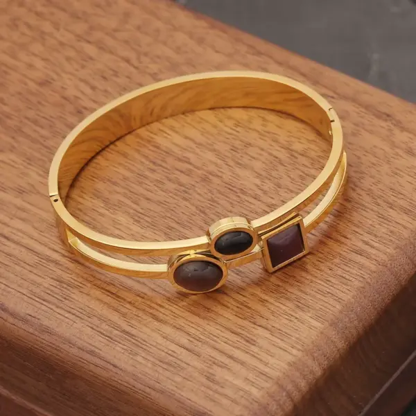 Wholesale PVD Coated 18K Gold Real Gold Plated Geometric Stainless Steel Basic Retro Modern Style Waterproof Non Tarnish Bangle