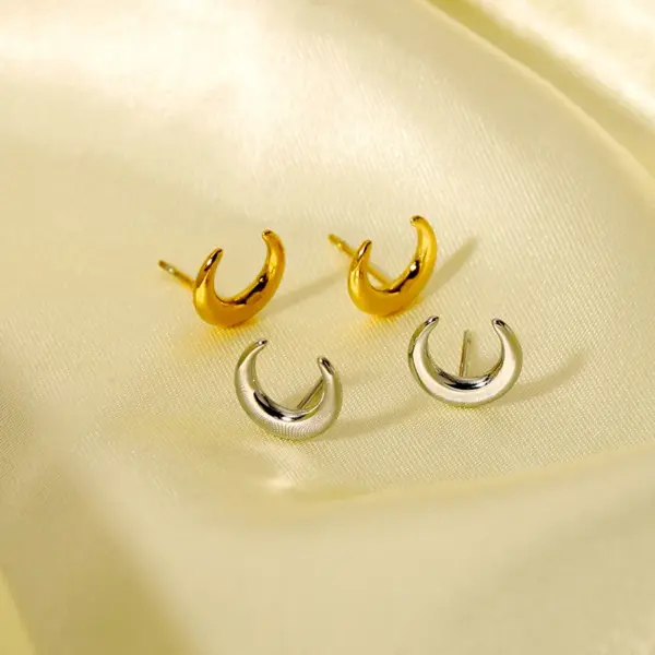 Wholesale PVD Coated Real Gold Plated 18K Gold Moon 304 Stainless Steel Simple Style Waterproof Non Tarnish Ear Studs