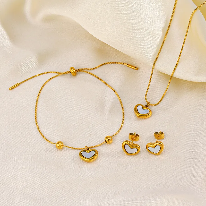 Wholesale PVD Coated 18K Gold Plated Heart Shape 304 Stainless Steel Titanium Sweet Waterproof Non Tarnish Bracelets Earrings Necklace