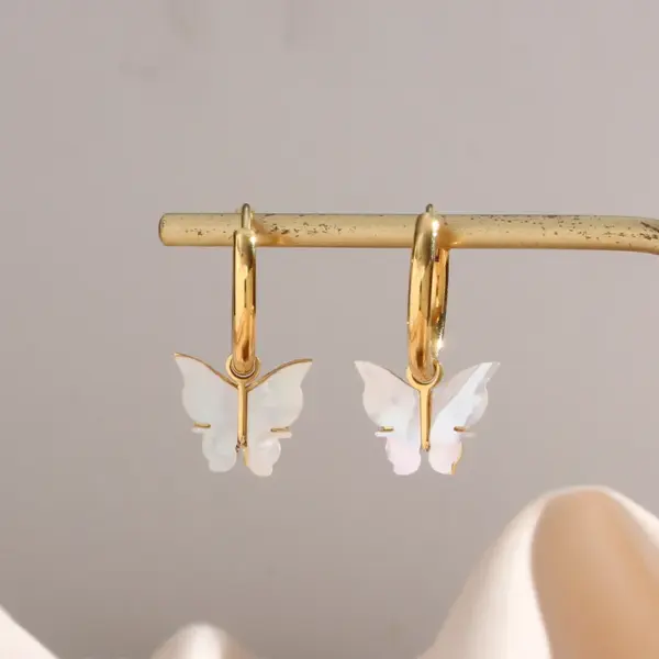 Wholesale PVD Coated Real Gold Plated 18K Gold Butterfly 304 Stainless Steel Waterproof Non Tarnish 304 Stainless Steel Necklace