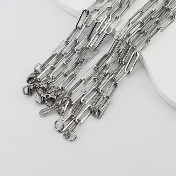 Wholesale Rack Plated Long-Lasting Plated Vacuum Plating Gold Plated Paper Clip 304 Stainless Steel Simple Style 304 Stainless Steel Necklace
