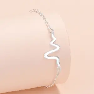 3047 Lightning Bracelet