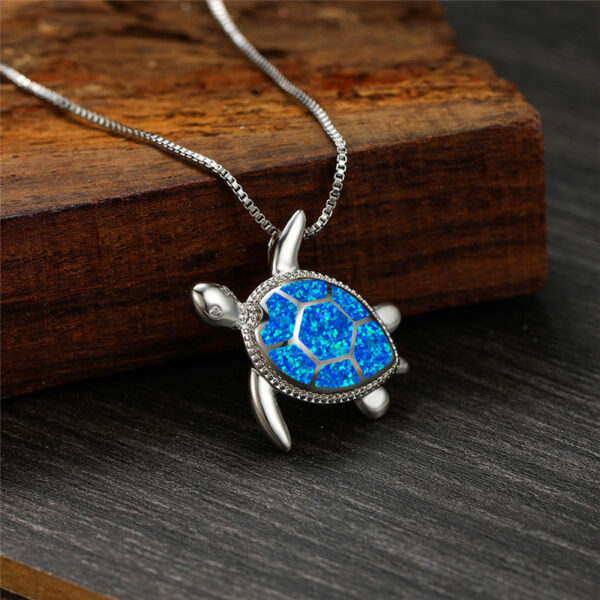 Wholesale Wish Cross-Border E-Commerce New Turtle Pendant Imitation Opal Necklace Fashion Ins Niche Creative Fashion Necklace
