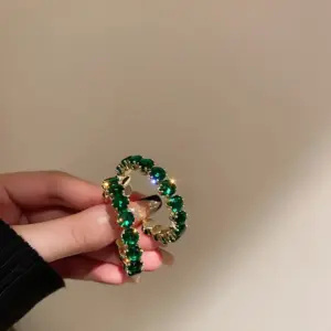 43# Silver Needle-Green round