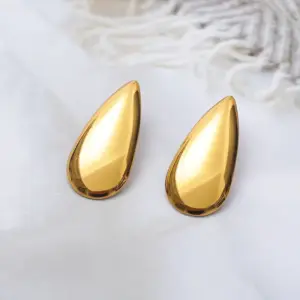 Water drop ear studs / Cash commodity and quick delivery