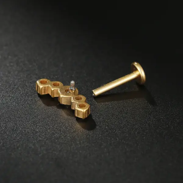 Wholesale Simple Style Leaf Titanium Steel Zircon Lip Stud