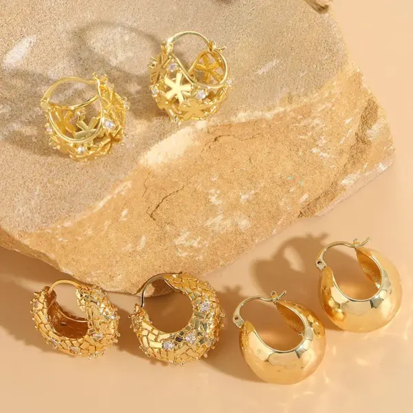 Wholesale 1 Pair Elegant Classic Style Solid Color Copper Plating Inlay Zircon 14k Gold Plated Earrings