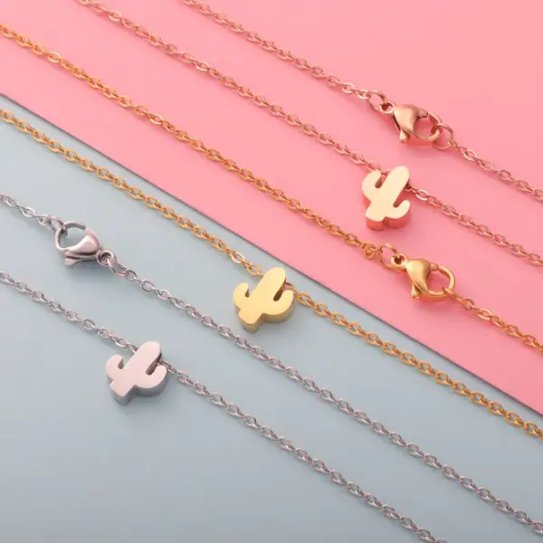 Wholesale Fashion Cactus Stainless Steel Plating Pendant Necklace