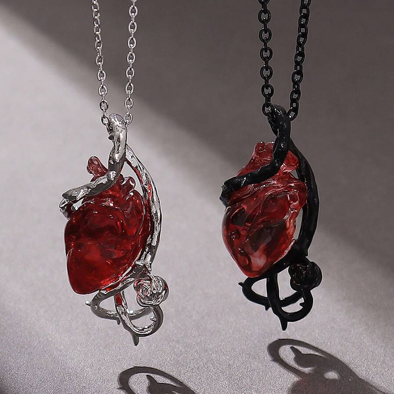 Wholesale Cross-Border European and American Heart Cole Necklace Exaerated Design n Vine Flower Clavicle Chain Pendant
