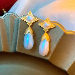 Silver Needle Eight-Pointed Stars Pearl Water Drop Eggplant Earrings