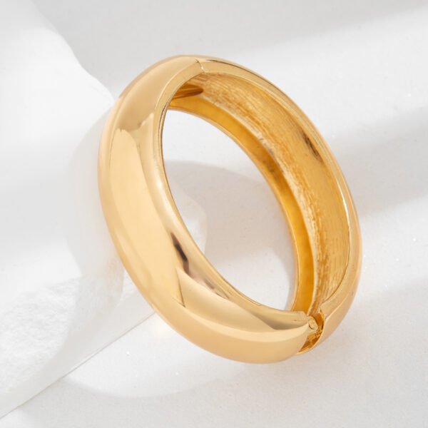 oly-2e6772e1711dd828a1cd1cf50a4c7ad8 Wholesale exaggerated faceted geometric bracelet