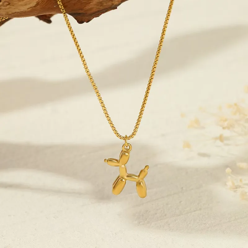 Wholesale PVD Coated Real Gold Plated 18K Gold Dog Heart Shape Titanium Steel Vintage Style Waterproof Non Tarnish 304 Stainless Steel Pendant Necklace