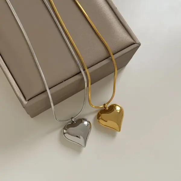 Wholesale PVD Coated Real Gold Plated 16K White Plating Heart Shape 304 Stainless Steel Modern Style Artistic Waterproof Non Tarnish Pendant Necklace