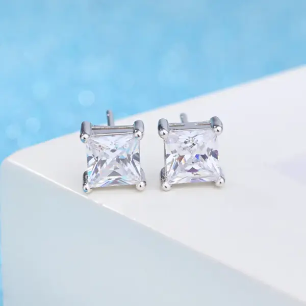 Wholesale Fashion Geometric Copper Plating Zircon Ear Studs 1 Pair