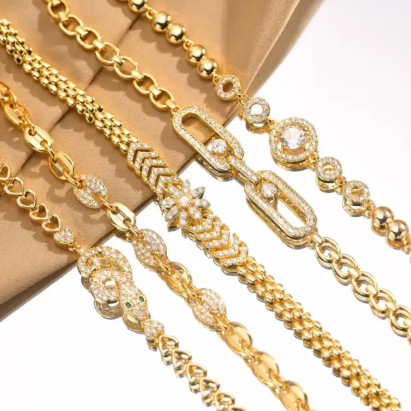 Wholesale Copper 18K Gold Plated Elegant Shiny Inlay Flower Snake Zircon Bracelets