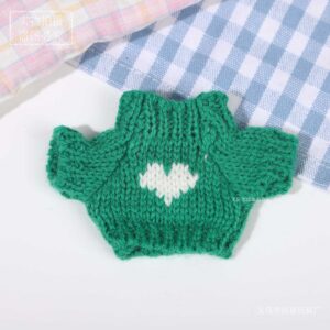 Rx130 sweater-green clothes and white heart picture