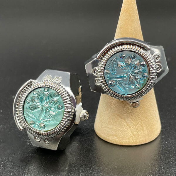 Wholesale [Ring watch] personalized fashion temperament female foreign trade hot quartz watch flip ring watch can see time