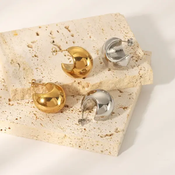 oly-2ec8790333010e17326025143dec0618 Wholesale PVD Coated Real Gold Plated 18K Gold Solid Color 304 Stainless Steel Simple Style Waterproof Non Tarnish Ear Studs