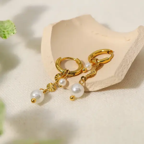 Wholesale PVD Coated 18K Gold Real Gold Plated Round 304 Stainless Steel IG Style Simple Style Waterproof Non Tarnish Drop Earrings