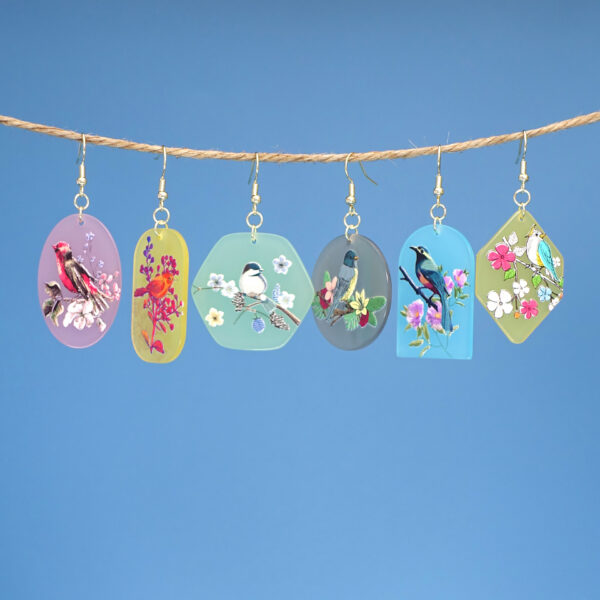 Wholesale Cross-border European and American Art Painted Relief Flower and Bird Earrings Retro Temperament Exaggerated Design Mother's Day Earrings Jewelry