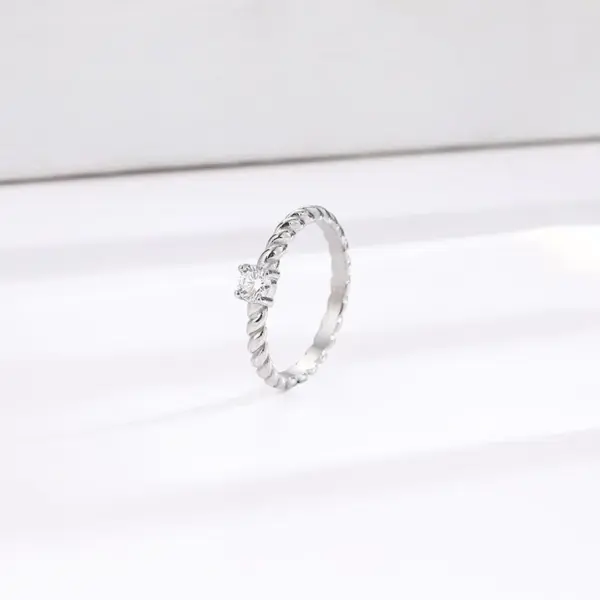 Wholesale Vacuum Plating Real Gold Plated 18K Gold Round 304 Stainless Steel Elegant Glam Luxurious Waterproof Non Tarnish Rings