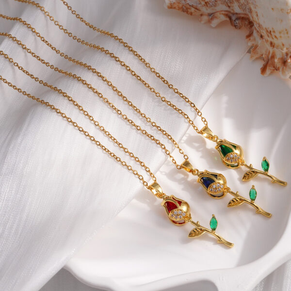 Wholesale Titanium Steel Necklace Women's Copper Gold Plated Cat's Eye Tulip Niche Design ins Joker High Grade Titanium Steel Accessories