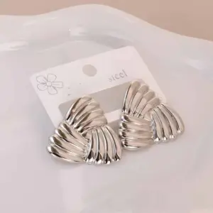 Steel Color Earrings 008 / 18k