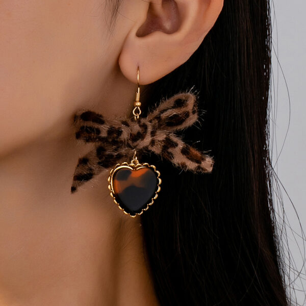 Wholesale Leopard print ribbon bow heart-shaped pendant earrings