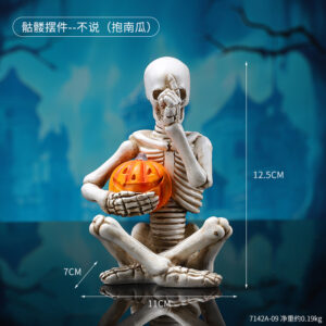 7142a-09 skull ornament--not to mention (holding pumpkin / As shown in the figure