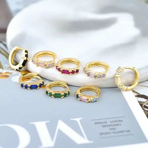 Wholesale Copper Geometric PVD Coated Zircon 18K Real Gold Plated Simple Style Classic Style Earrings