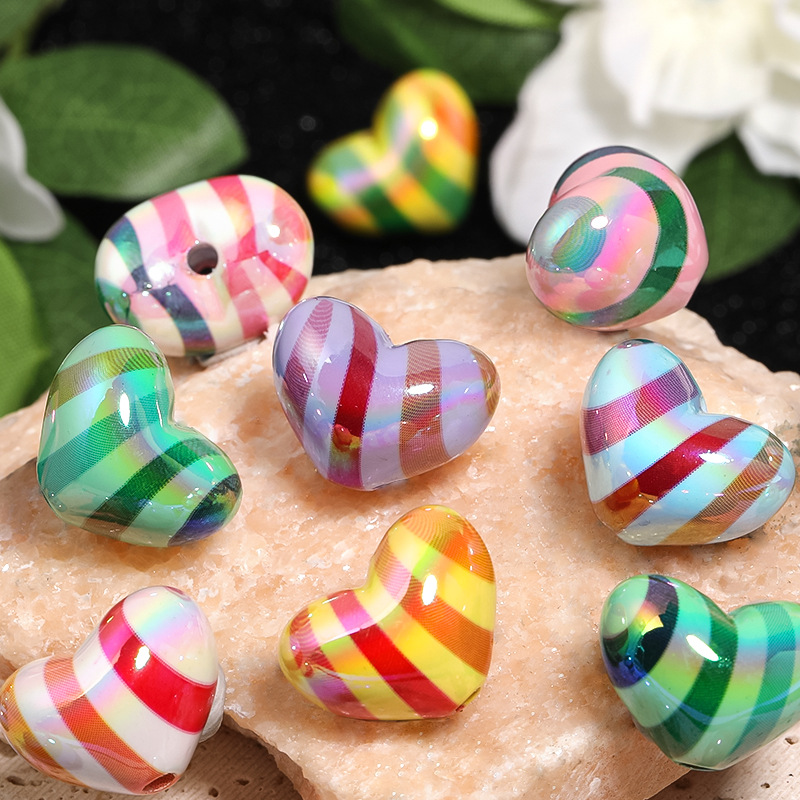 Wholesale Rainbow Striped Love Heart Beaded Acrylic Peach Heart Vertical Hole Beads DIY Mobile Phone Chain Keychain Small Aessories Beads