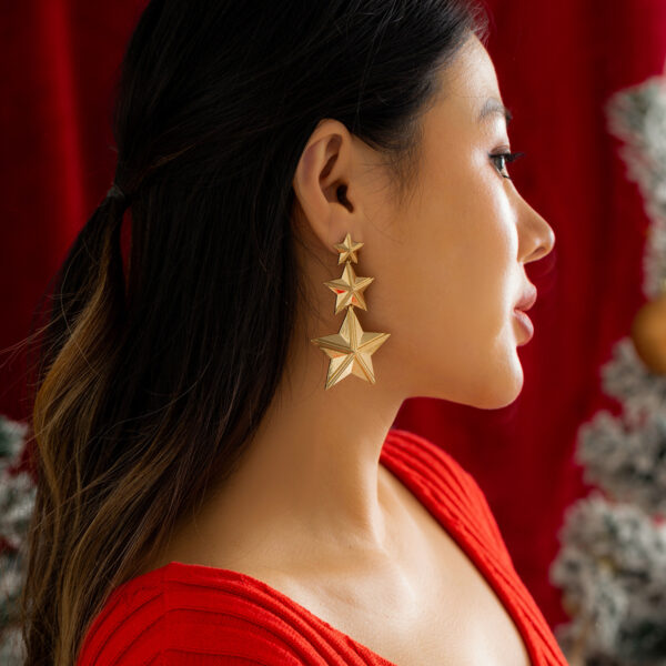 Wholesale Personalized business cool style heart-shaped burr earrings