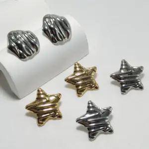 Wholesale 304 Stainless Steel Star Electroplating Golden Plated Elegant Commute Waterproof Non Tarnish Gold Silver Ear Studs