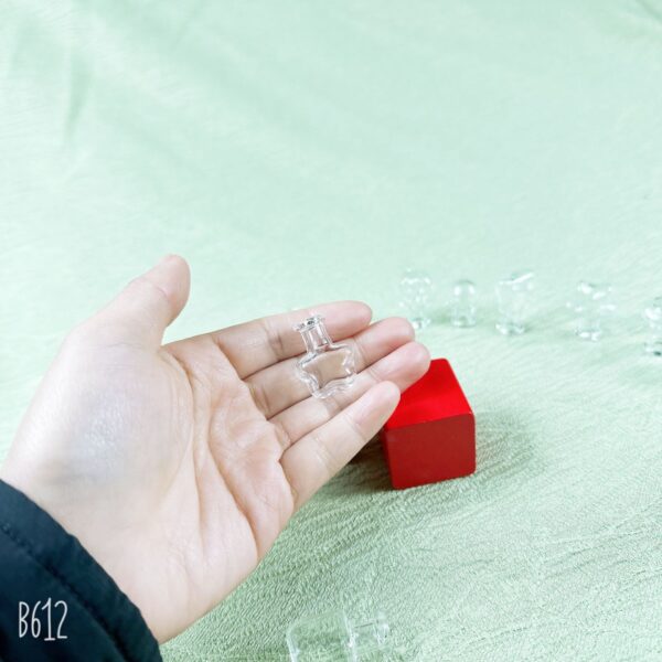 Wholesale Doll House dollhouse Simulation Scene Furniture Ornaments Mini Micro Glass Bottle Small Accessories Crafts