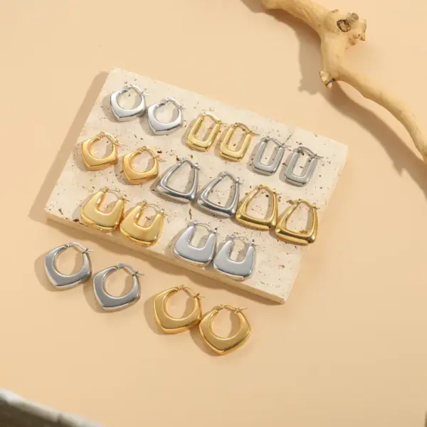 Wholesale 304 Stainless Steel Triangle Square PVD Coated Elegant Retro Hollow Out Gold Earrings