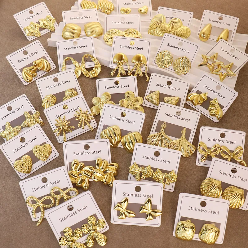Wholesale 304 Stainless Steel Triangle Pentagram Flower Electroplating Stone-Free Golden Plated Elegant Simple Style Waterproof Non Tarnish Ear Studs
