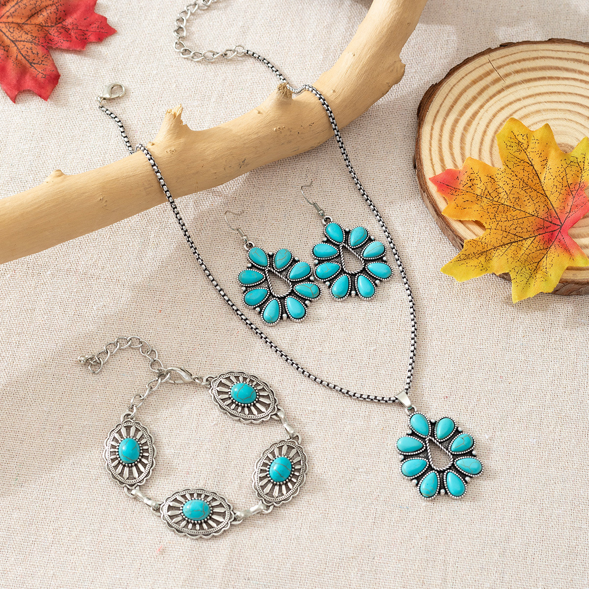 Wholesale Cross-border European and American women's new bohemian Retro fashion turquoise op-shaped necklace earrings bracelet