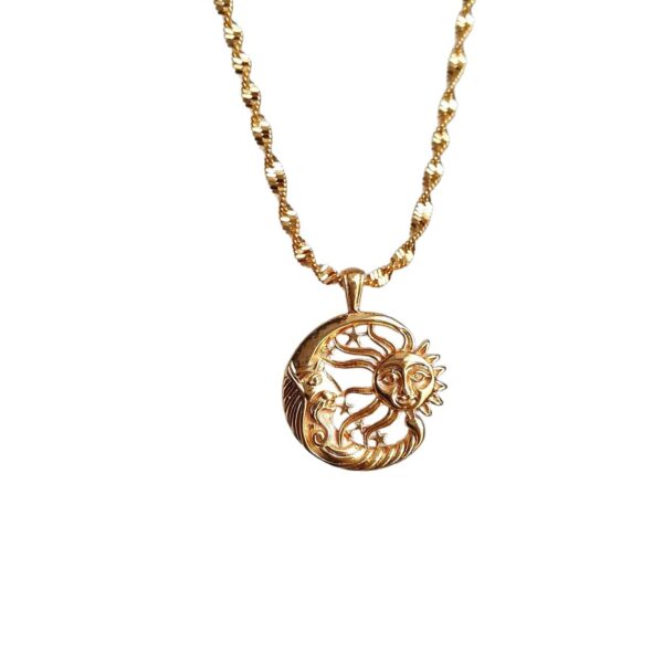Wholesale Vintage-style diamond-encrusted sun and moon tarot card brass gold-plated clavicle chain, exquisite