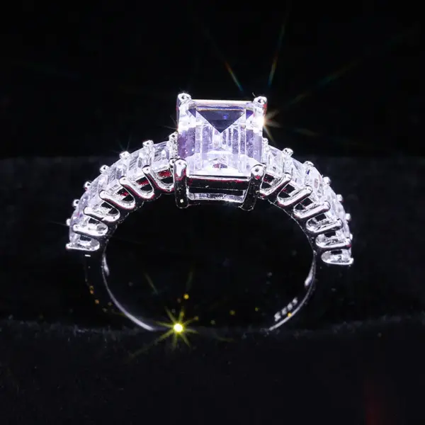 Wholesale New Square Zircon Rings Fashion Ladies Copper Zircon Hand Jewelry