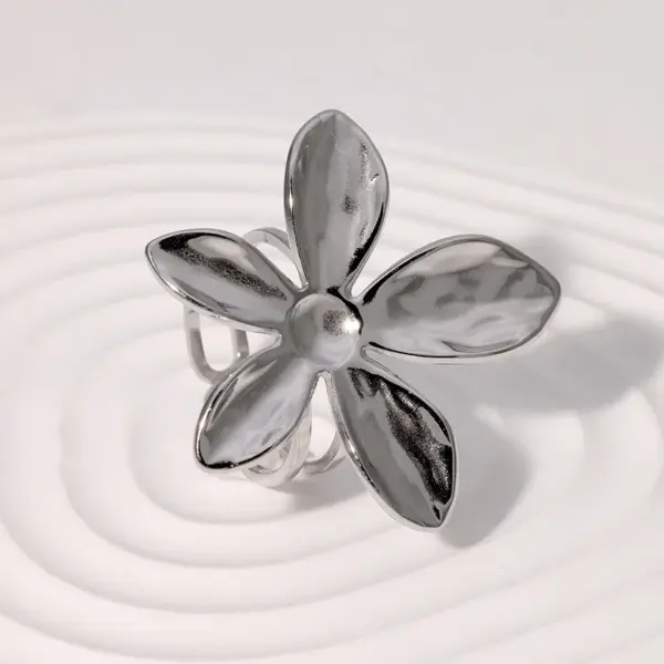 Wholesale PVD Coated Real Gold Plated 18K Gold Flower 304 Stainless Steel Vacation IG Style Waterproof Non Tarnish Open Rings