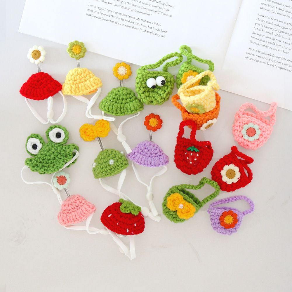 Wholesale in stock Hamster Golden Bear Hat Hamster Clothes Pet Headwear Hat Honey Bag Flower Branch Dutch Pig Bag suit