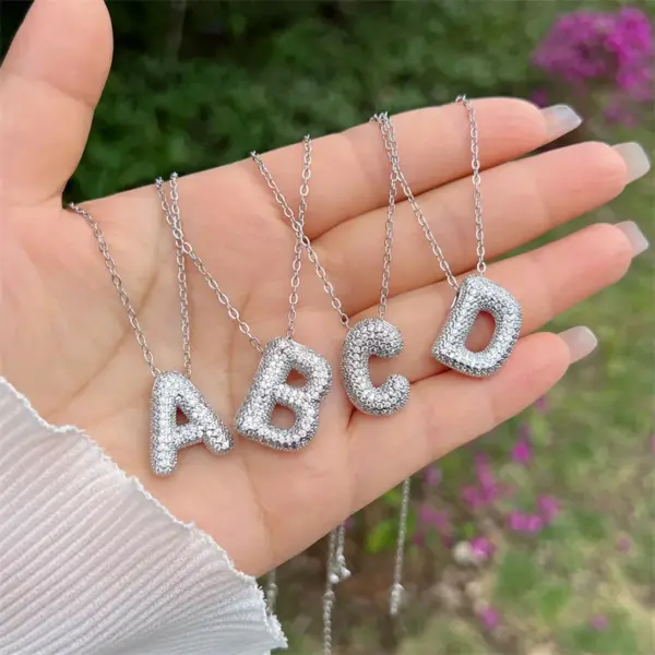 Wholesale Copper 18K Gold Plated Hip-Hop Simple Style Classic Style Polishing Inlay Letter Zircon Pendant Necklace