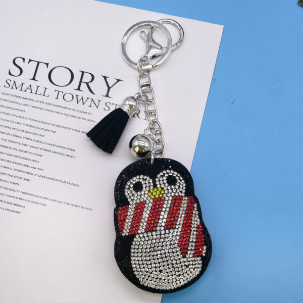 Wholesale Cartoon Christmas Penguin Diamond Set Keychain