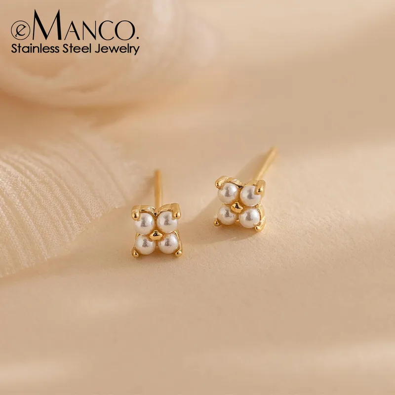 Wholesale 304 Stainless Steel Flower PVD Coated Artificial Pearls 14K Real Gold Plated Ear Studs